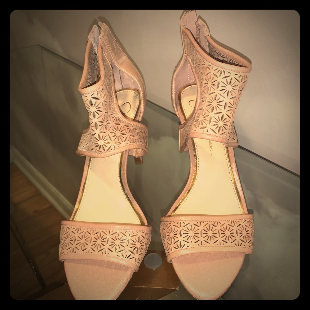 Low heels pastel pink